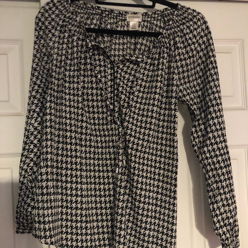 Maternity white/black blouse